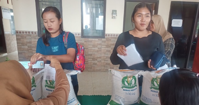 Bantuan beras dari Presiden RI