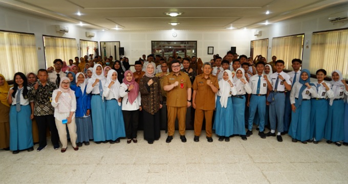 Mas Dhito